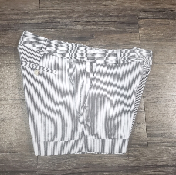 Vince Camuto twill shorts - Picture 3 of 9